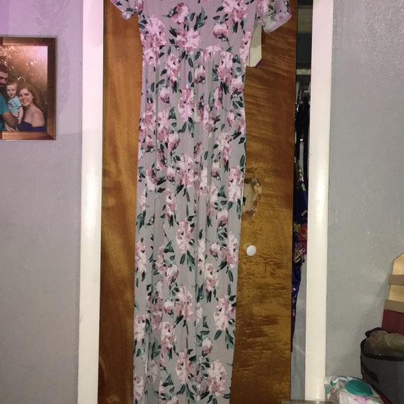 Maternity Floral Dress - Picture 3 of 6